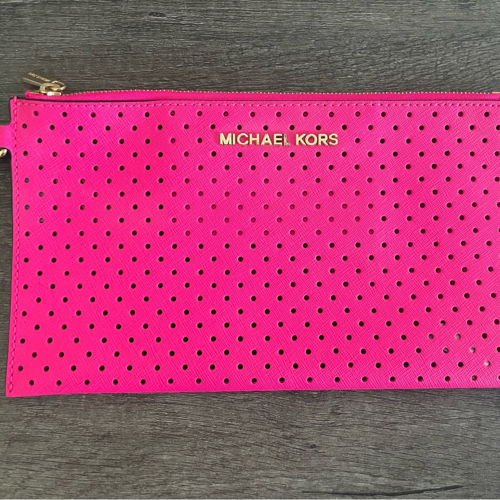 MICHAEL KORS Wrislet Hot Pink 💘